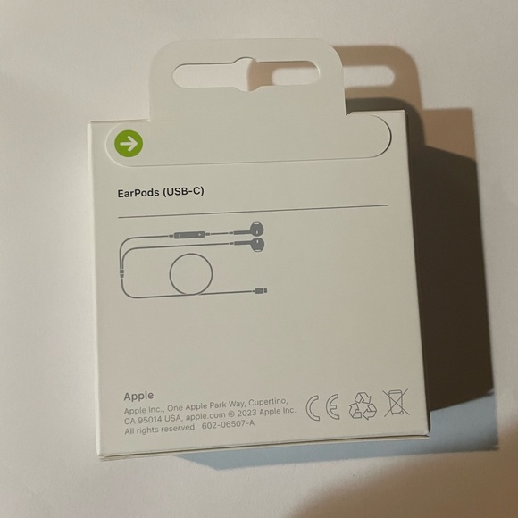 Apple EarPods USB-C - Picture 2 of 4